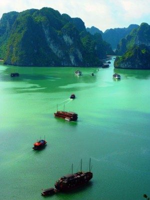 Keelokan Ha Long Bay, Teluk Sang Naga