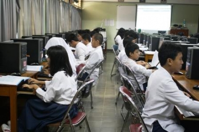 Proses Pembelajaran Internet Dalam Meningkatkan IPTEK dan IMTAK Siswa