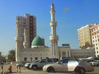 Melihat Isi Masjid Masjid di Kuwait