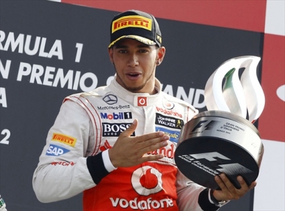F1: Hamilton ke Mercedes, Schumi Pensiun Dua Kali