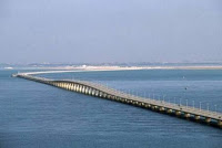 Bahrain Causeway, Tak Seheboh Jembatan Selat Sunda