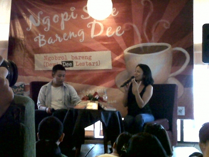 Minum Kopi bersama Dewi Dee Lestari...