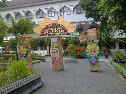 Welcoming Expo Ilmu Komunikasi Fishum UIN Sunan Kalijaga Yogyakarta