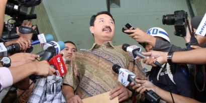 BG Jadi Tersangka, Pak Jokowi Bebas dari Tuduhan Presiden Boneka