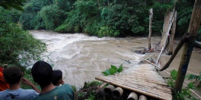 ‘Jalan Tikus’ Itu Akhirnya Memakan Korban: Kasus Jembatan Runtuh di Bogor