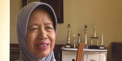 [Puisi Kartini] Ibunda Jokowi
