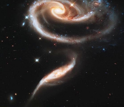 Hubble Teleskope Berulang tahun ke-21