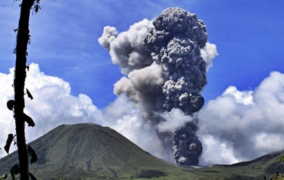 Kondisi Terakhir Peningkatan Aktivitas Vulkanik Gunung Lokon di Tomohon