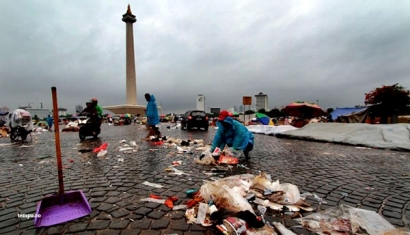 Perayaan Tahun Baru Jakarta Sisakan 700 Ton Sampah
