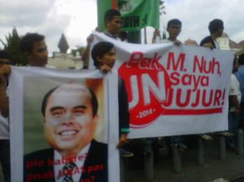 Cara “Pintar” Siswa Yogyakarta Menyindir Pak Menteri