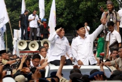 Akhirnya Dukungan ke Jokowi Anjlok Beralih ke Prabowo