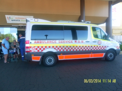 Menyaksikan Kinerja Petugas Ambulance Hadapi Emergency Call di Australia