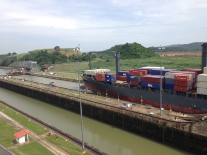 Terjebak Enam Jam di Terusan Panama