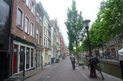 'Red Light District', Wisata Prostitusi di Amsterdam: Hahaha... Anak-Anakku Cepat Belajar dari Lingkunganya