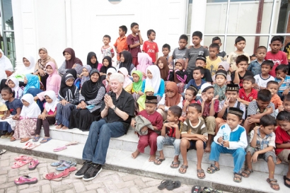 Kunjungan Clinton ke Aceh, Misi Kemanusiaan atau....