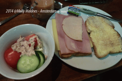 Menu Makan Pagi Favorite di Molly Malones - Oudejizdskolk Straat