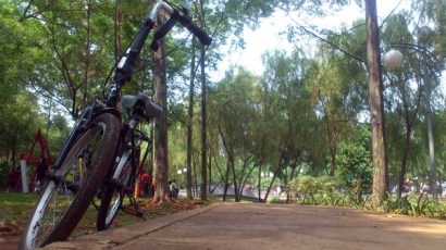 Hijau dan Bersihnya Taman Tebet Honda, Jakarta