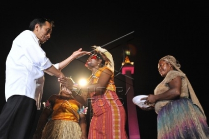 Makna Potongan Tumpeng Presiden Jokowi bagi Masa Depan Papua