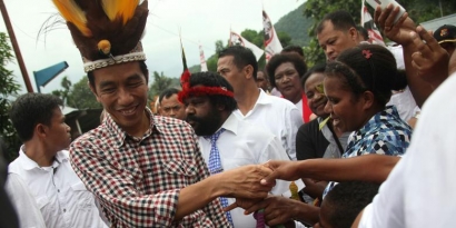 Menilik dan Mengkritik Kebijakan Kabinet Jokowi Terhadap Papua