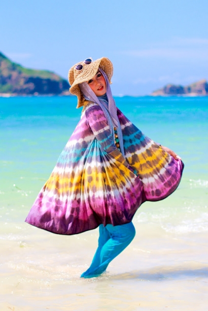 Traveling Ke Pantai? Ini Tips Busana untuk Hijabers
