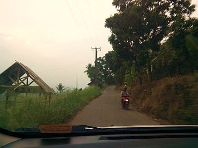Jalanan Rusak Kabupaten Bogor Bikin Perjalanan ala Off Road