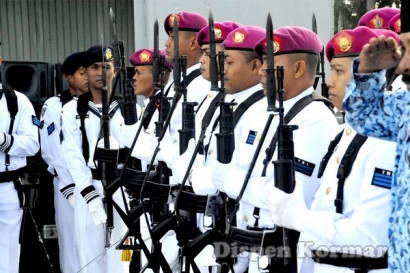 Marinir peringati Hari Dharma Samudera di Atas Kapal Perang