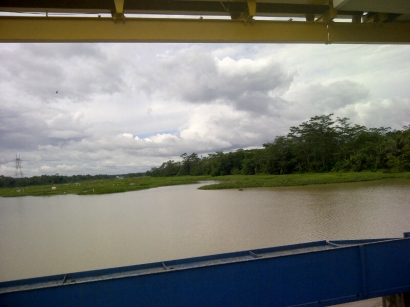 Atasi Banjir Banten, Hulu  Sungai Dibiarkan Gundul?