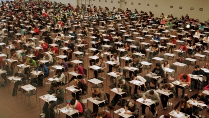 Lega, Ujian Nasional SMA Berbasis Komputer Dibatalkan