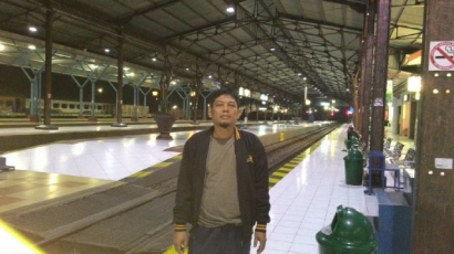 Tiket Kereta Jogja dan Begal Jakarta