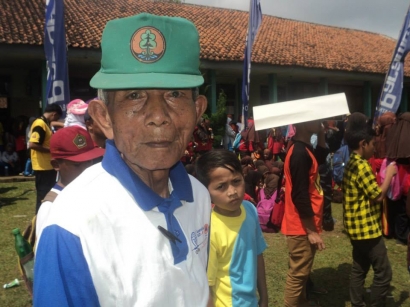 Jumpa Kembali dengan Pak Rukandi "35 Tahun" Mengabdi di Pemerintahan Desa Sundawenang Salawu