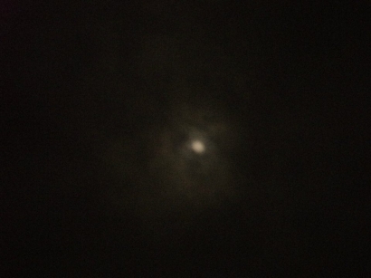 Blood Moon Tak Terpantau di Langit Singaparna Tasikmalaya