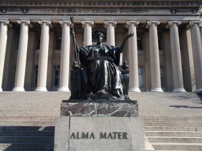 Mengunjungi Columbia University
