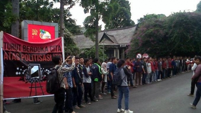 Alasan Sebenarnya Jokowi Ditolak di ITB