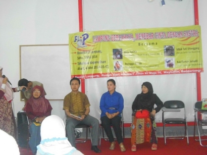 Talkshow: “Lampung Bercahaya, Menebar Cinta Dengan Sastra”
